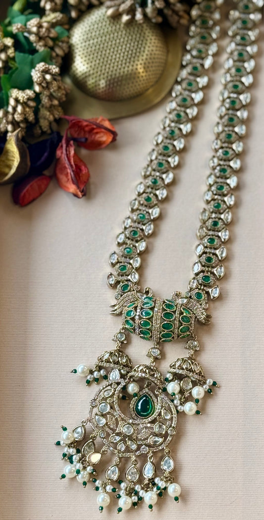 Shyara Emerald Green Jewellery Set