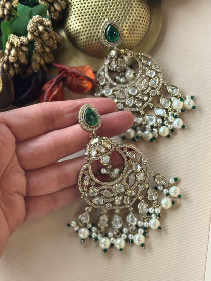 Shyara Emerald Green Jewellery Set