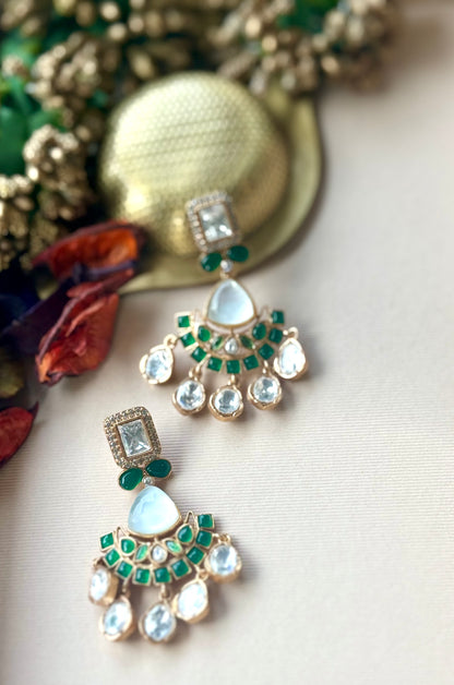 Zareen Emerald Pendant Set