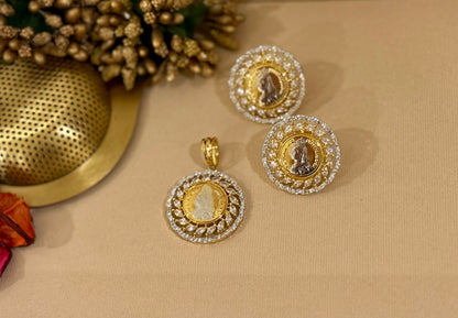 Sovereign Glow Pendant Set