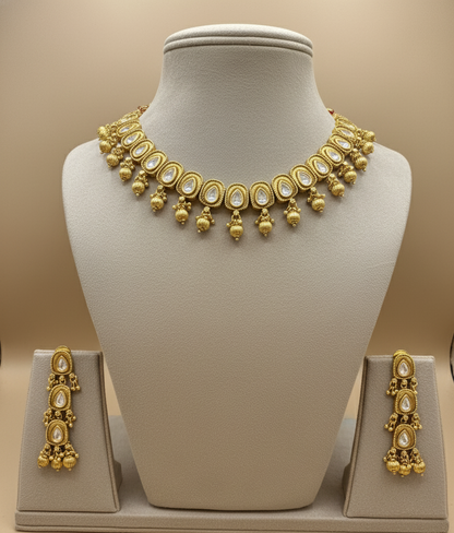 Vedica Radiance Golden Jewellery Set
