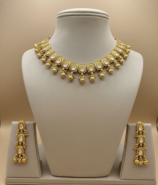 Vedica Radiance Golden Jewellery Set