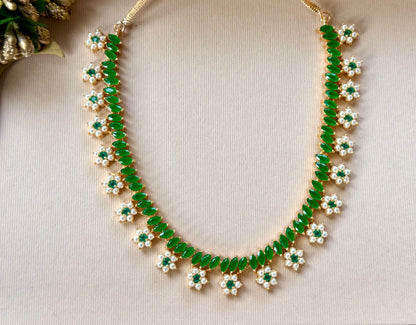 Zehra Emerald Bloom Jewellery Set