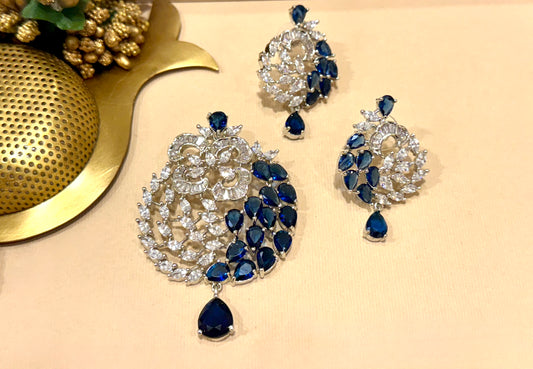 Sapphire Aura Pendant Set