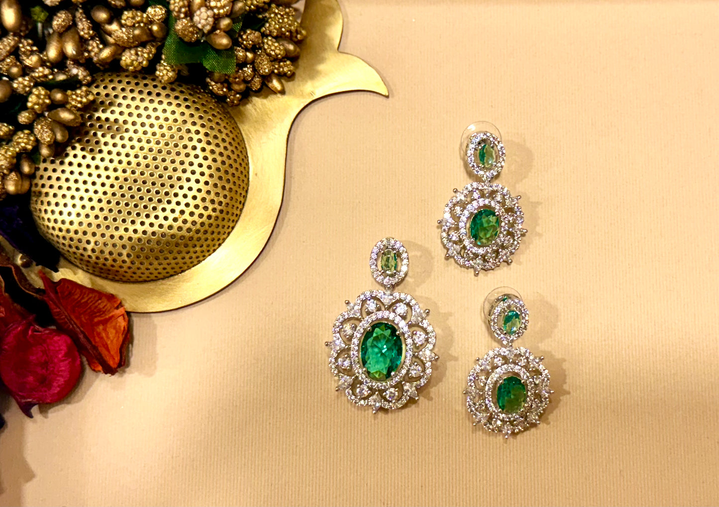 Emerald Grace Pendant Set