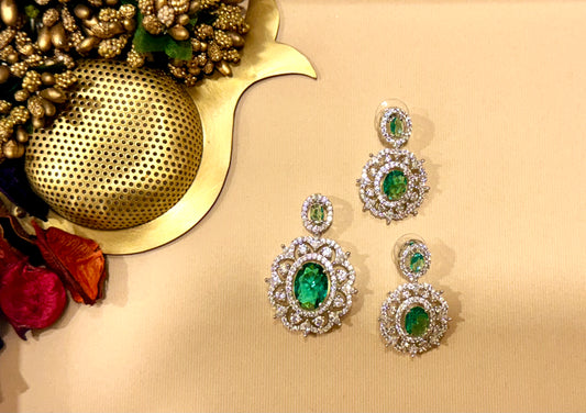 Emerald Grace Pendant Set