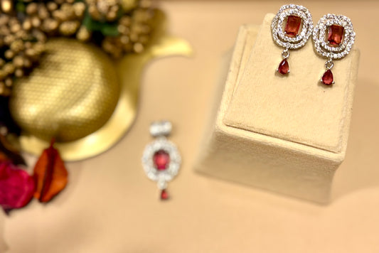 Scarlet Halo Pendant Set