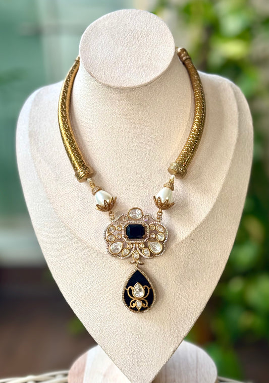 Noir Éclat Hasli Set