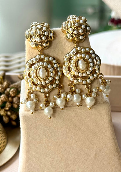 Aabroo Jadau Pearl Set