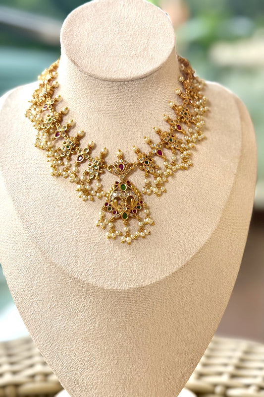 Amulya Devi Jewellery Set