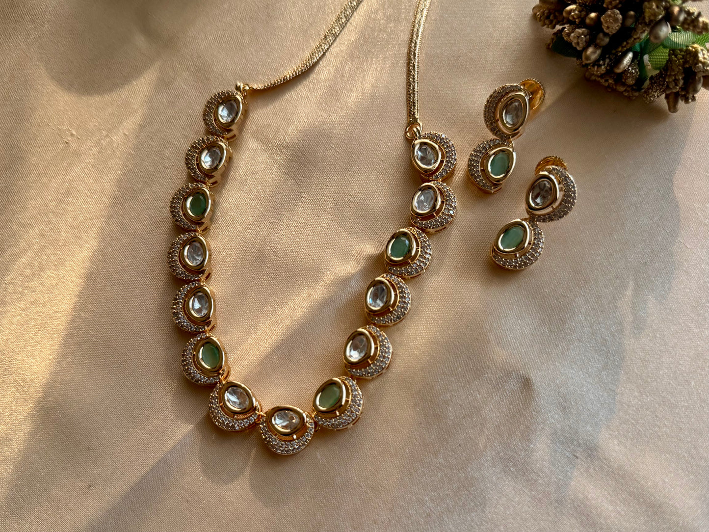 Mint Eira Shine Necklace Set