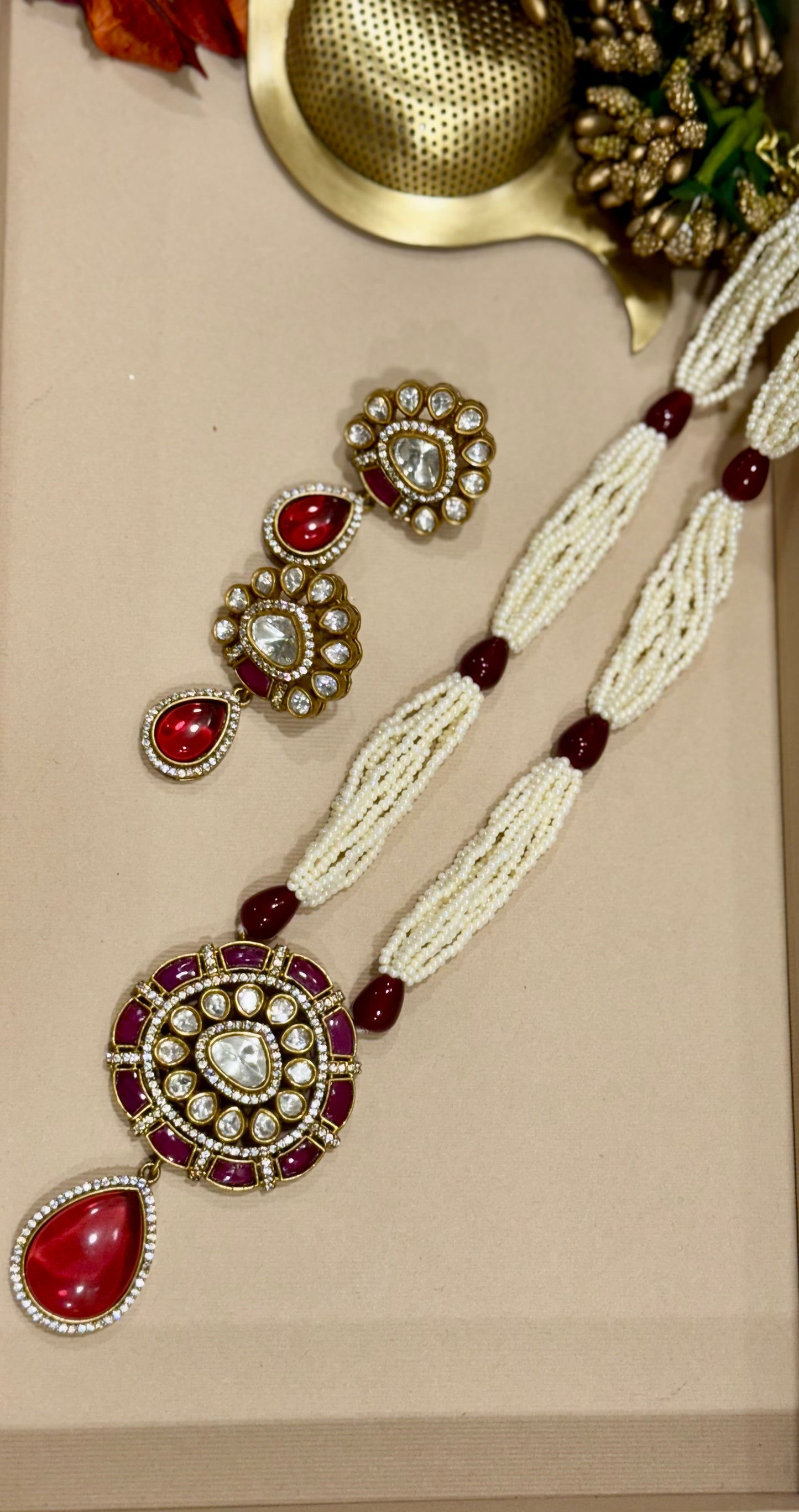 Garnet Red Noorika Pearl Jewellery Set