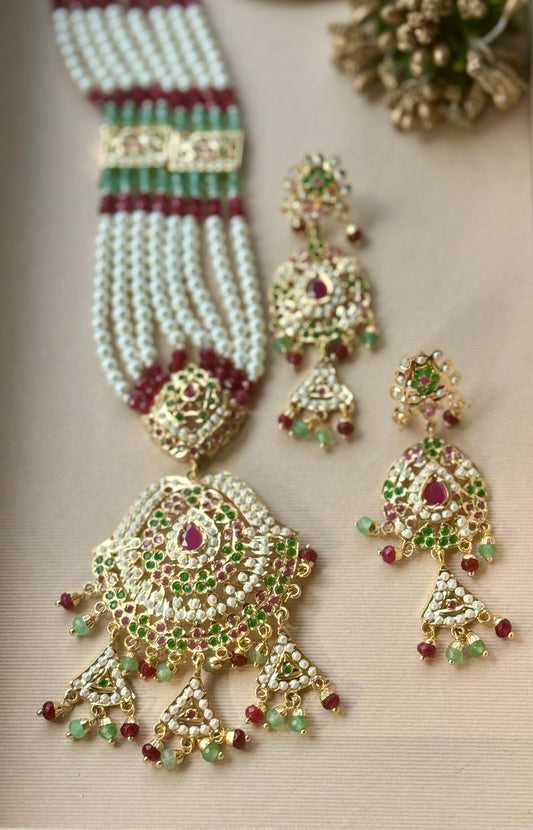 Mahira Pearl Haar Set