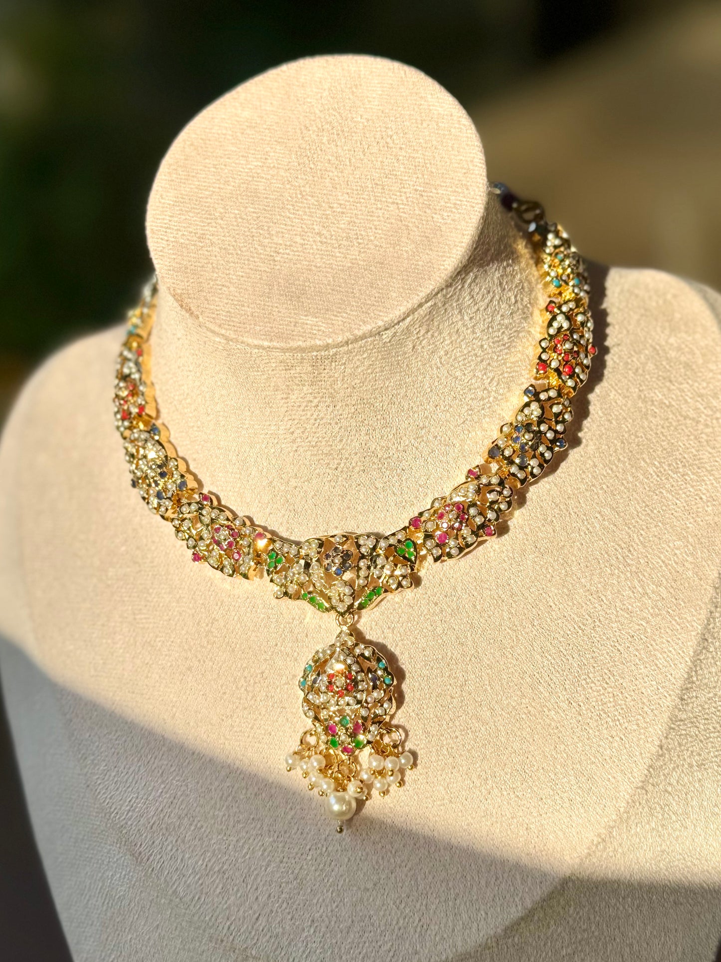 Vilina Jadau Jewellery Set