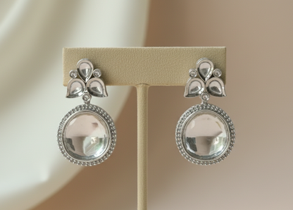 Nayra Drops Earrings