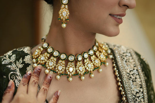 Emerald Raabta Kundan Jewellery Set