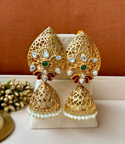 Meher Kundan Jhumkas