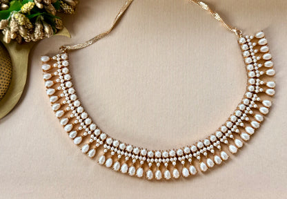 Aashni Pearl Jewellery Set