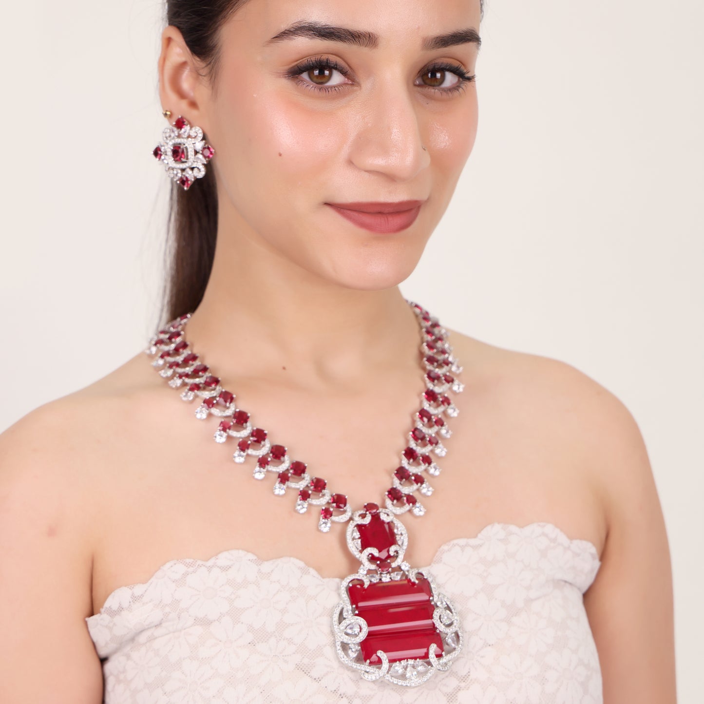 Scarlet Majesty Jewellery Set