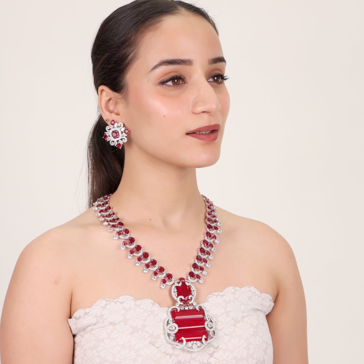 Scarlet Majesty Jewellery Set