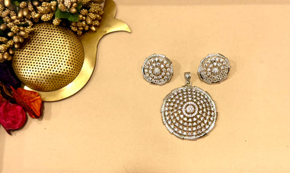 Celestia Pendant Set