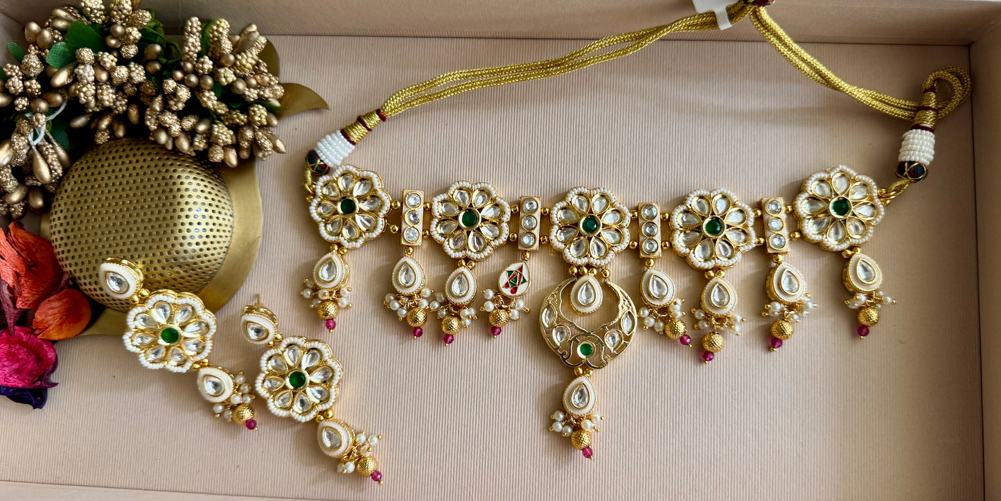 Ziva Floral Kundan Jewellery Set