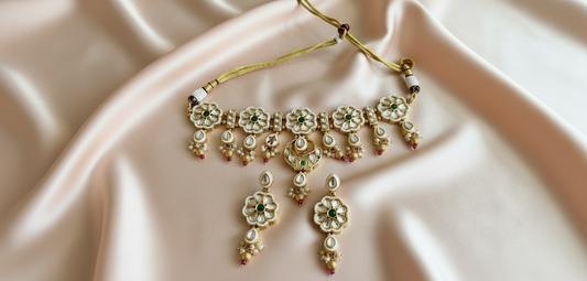 Ziva Floral Kundan Jewellery Set