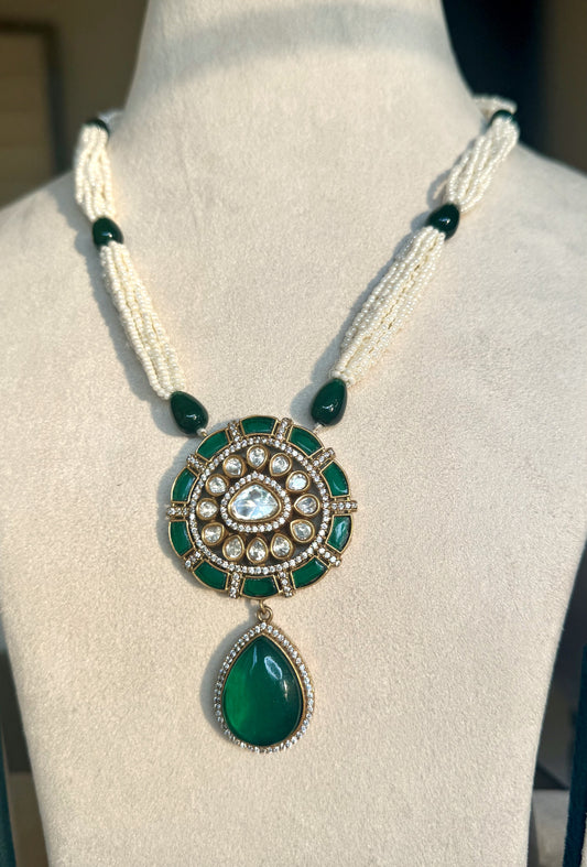 Emerald Green Noorika Pearl Jewellery Set