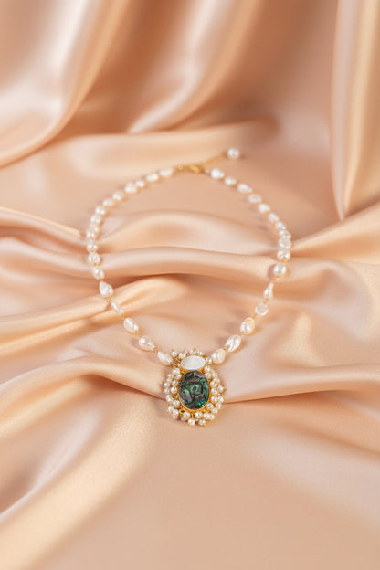 Ocean Pearl Aura Necklace Set